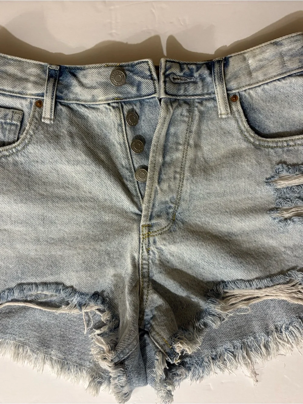 PacSun Women's High Rise Festival Light Wash Denim Cut Off Shorts 26 Button